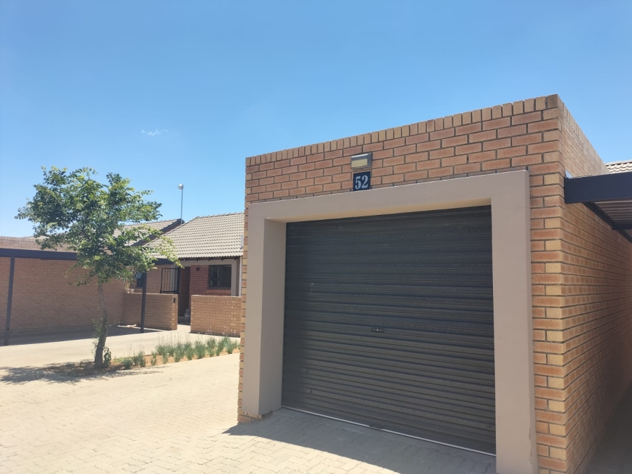 To Let 3 Bedroom Property for Rent in Douglas Valley Free State